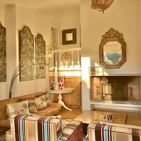 Sunny Grandfather Vila